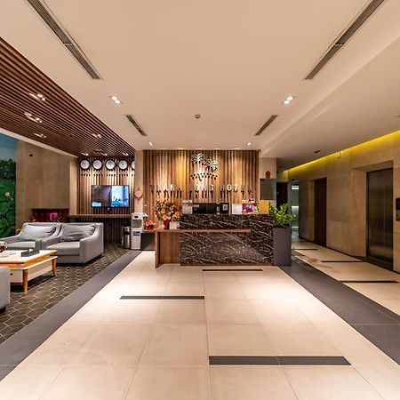 Thanh Long Hotel - Tra Khuc Хошимин Екстериор снимка
