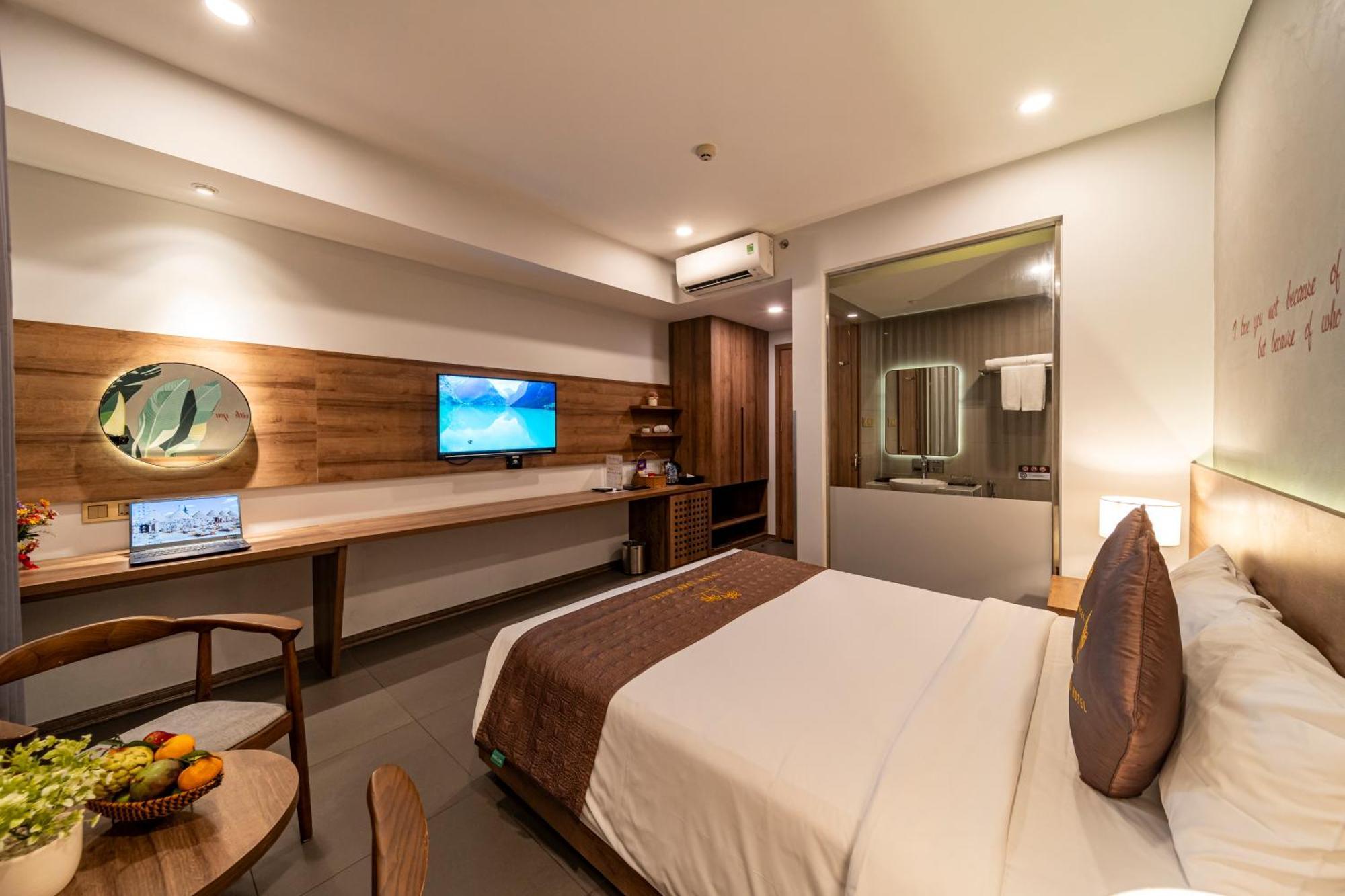 Thanh Long Hotel - Tra Khuc Хошимин Екстериор снимка