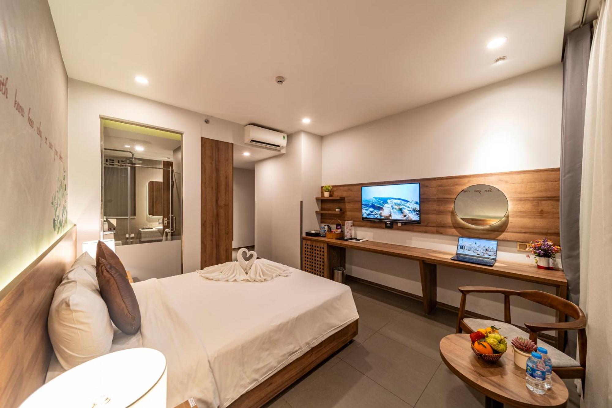 Thanh Long Hotel - Tra Khuc Хошимин Екстериор снимка
